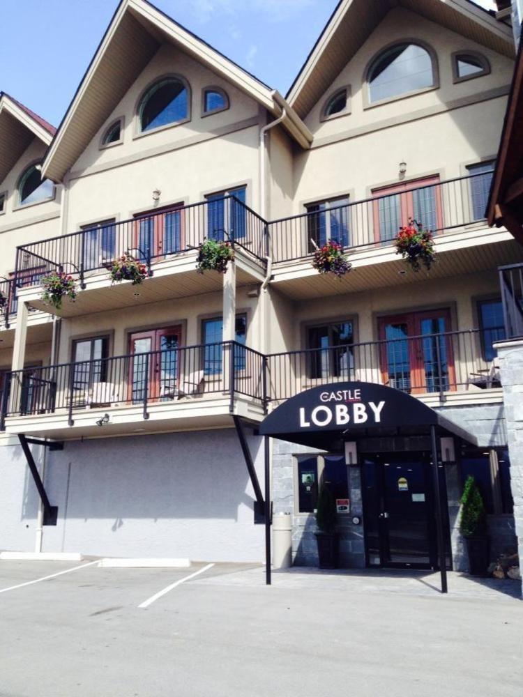 The Castle At Swan Lake Vernon Exterior photo